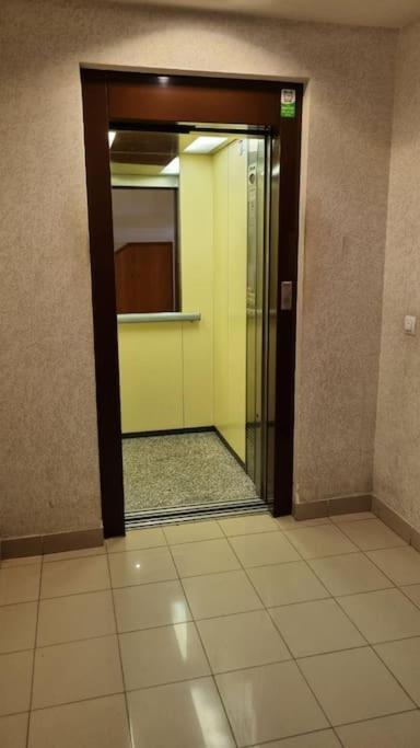 Piso En El Centro Con Vistas Al Mar Y Balcon Lejlighed Roses Eksteriør billede