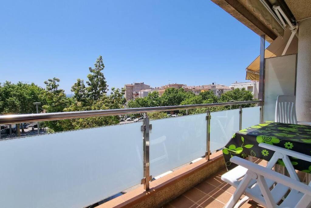 Piso En El Centro Con Vistas Al Mar Y Balcon Lejlighed Roses Eksteriør billede